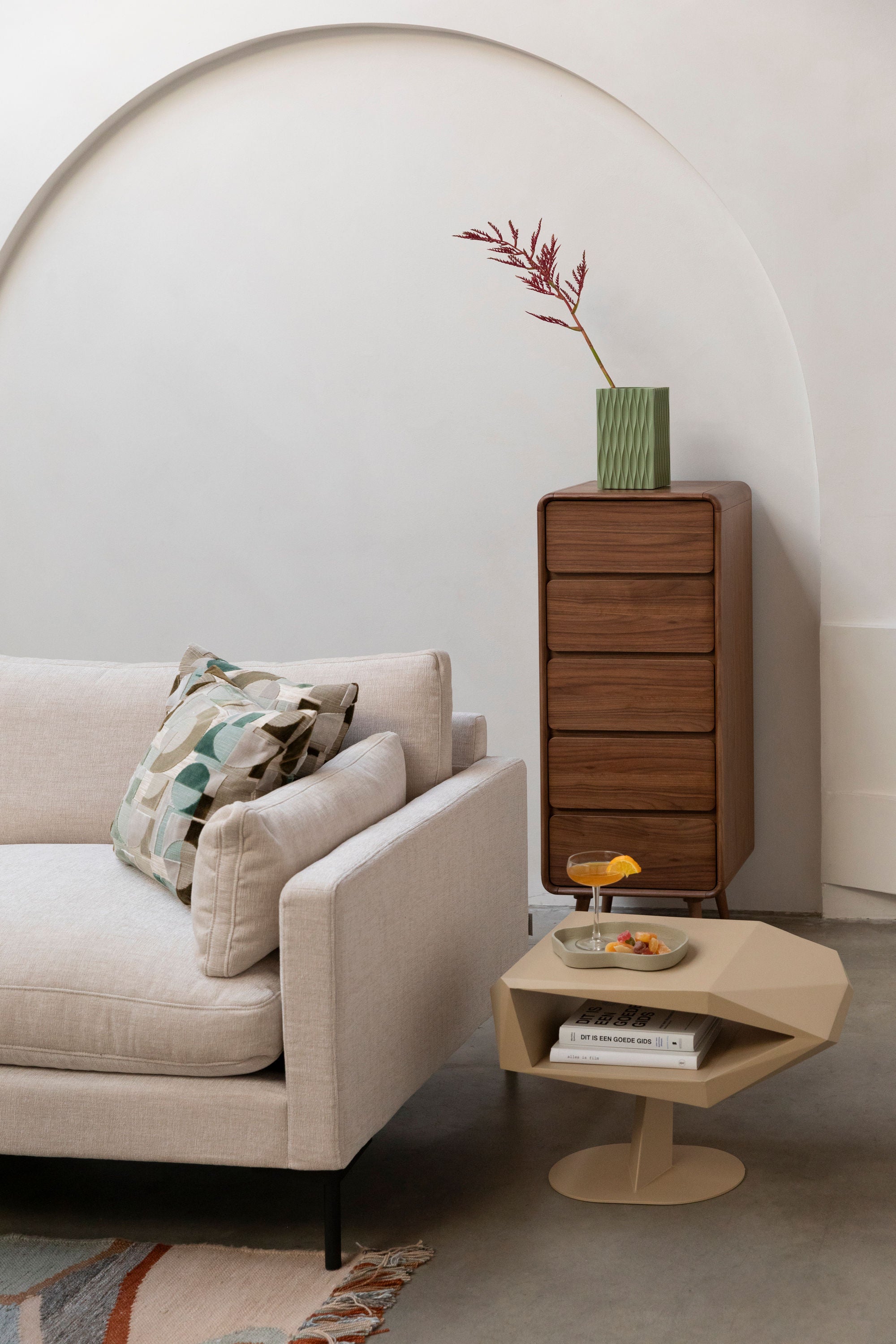 Zuiver North Space Beige Resin Side Table